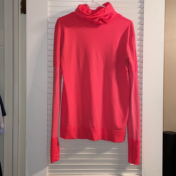 Cowl neck Nike pullover - Picture 2 of 3